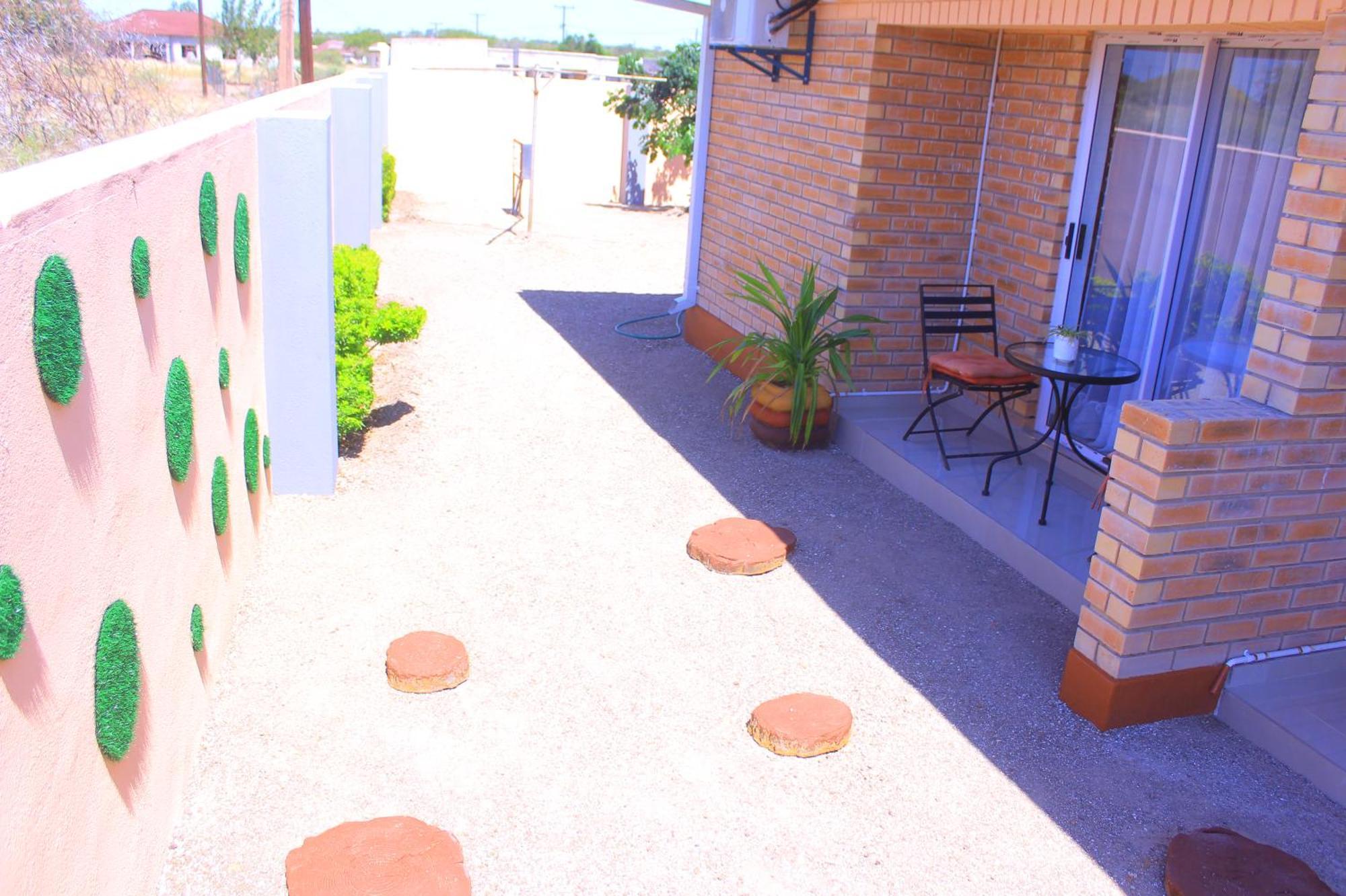 Living Quarters Bnb Bobonong Esterno foto